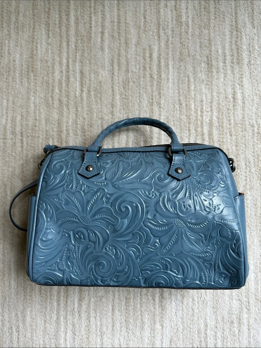 Like New Patricia Nash SKYE Leather HTF Safflower Blue Tooled Embossed Satchel - Picture 4 of 17